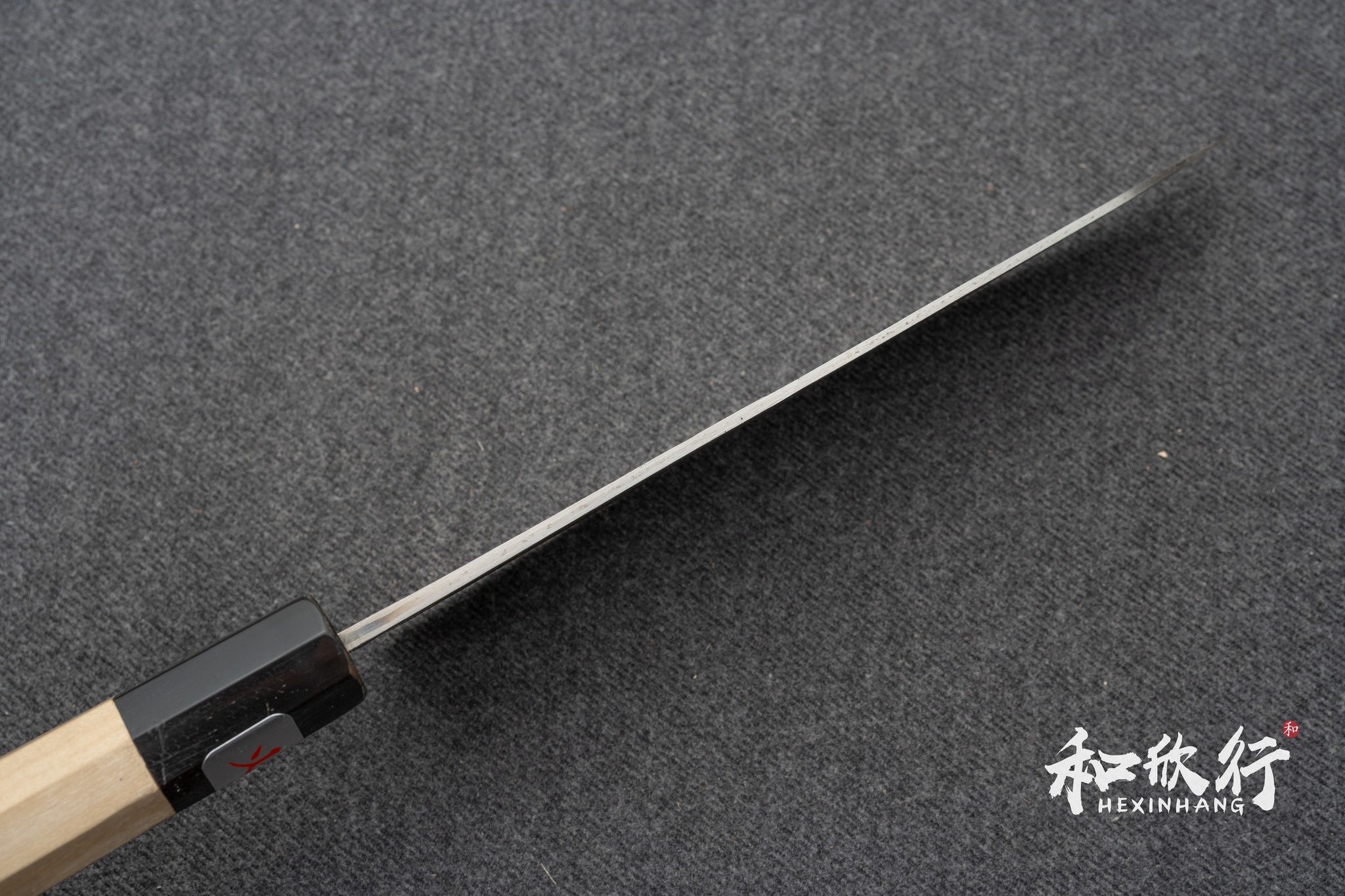 藤原照康作Fujiwara Teruyasu｜「幻の名刀」 白一鋼梨地槌目和牛刀